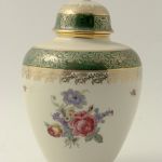 814 5618 VASE AND COVER